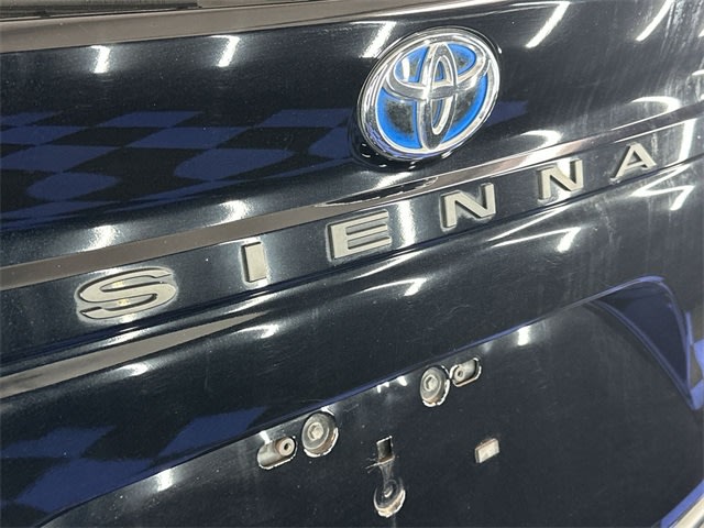 2023 Toyota Sienna XLE 7