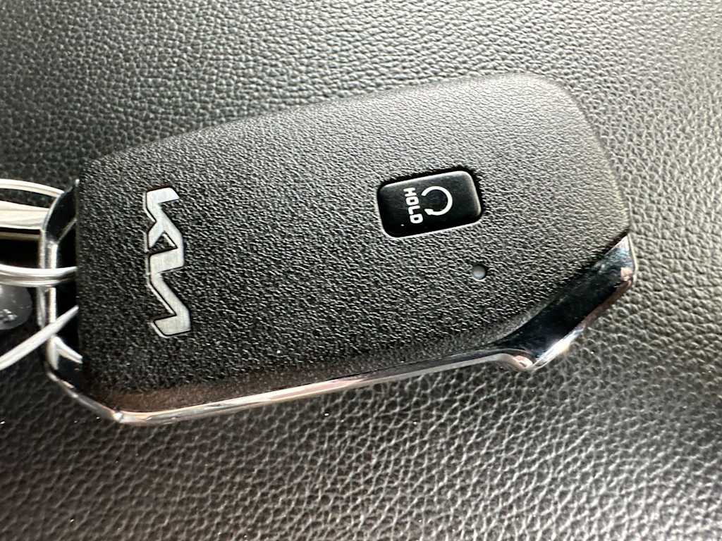 Thumbnail: 2023 Kia Sportage - 19