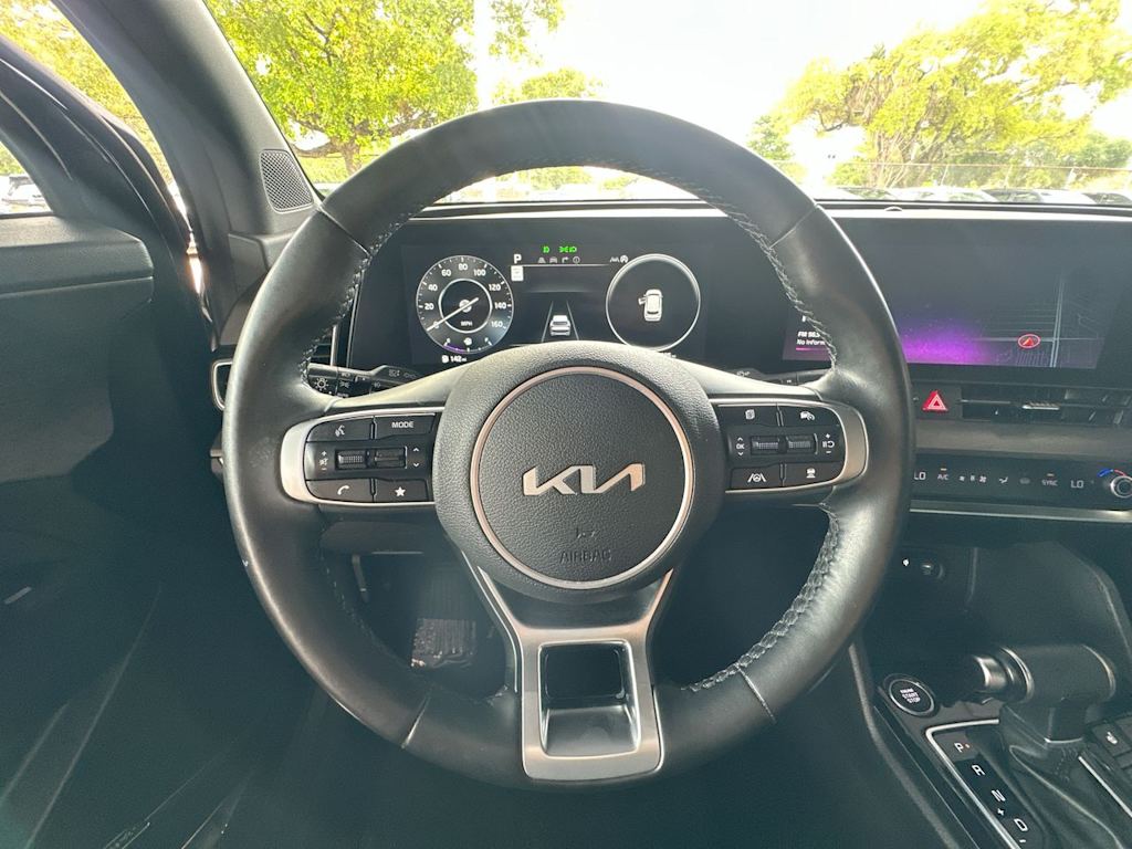 Thumbnail: 2023 Kia Sportage - 10
