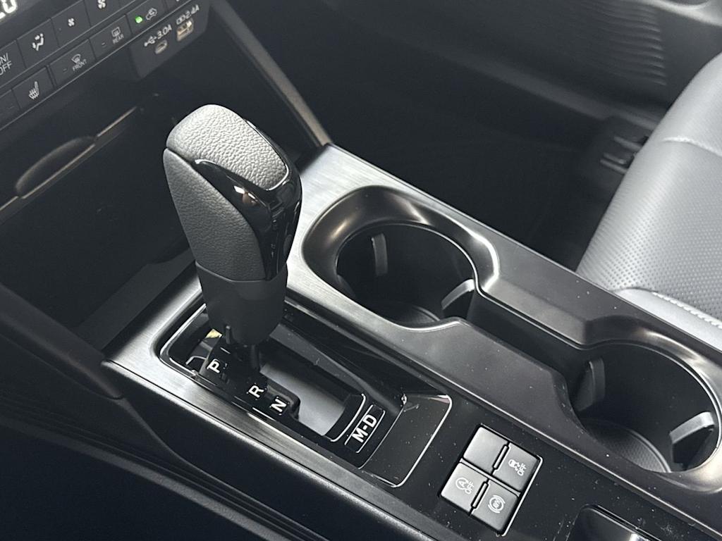 Thumbnail: 2026 Subaru Outback - 16