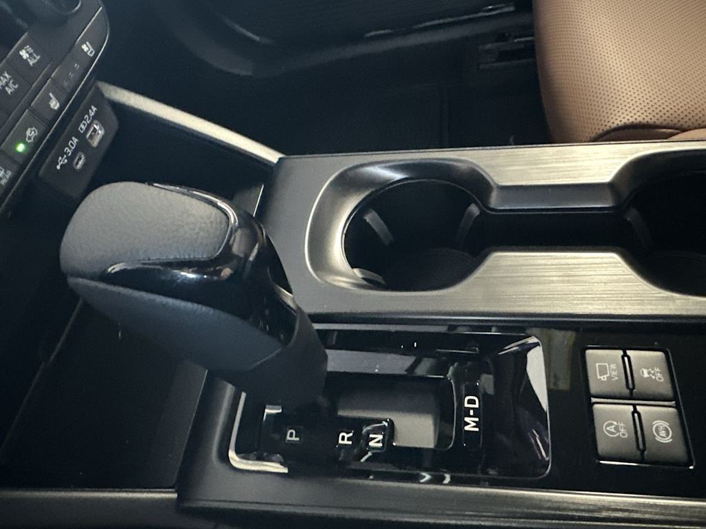 Thumbnail: 2026 Subaru Outback - 16