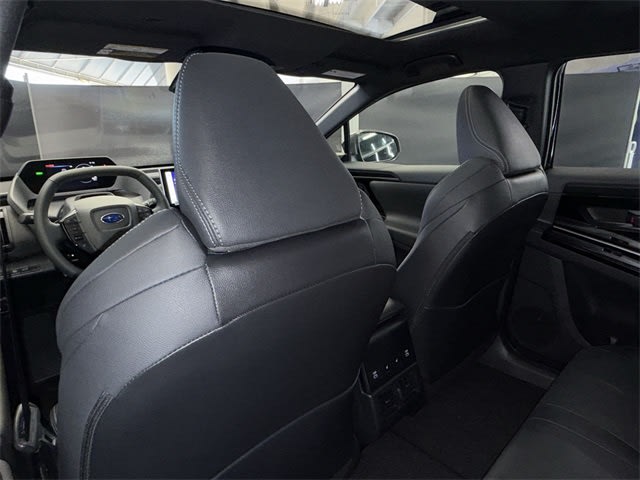 2025 Subaru Solterra Touring 33