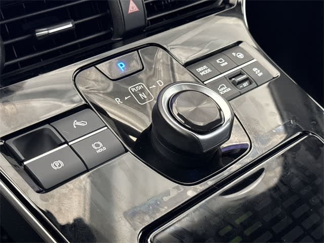 2025 Subaru Solterra Touring 14