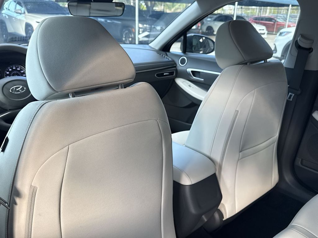 Thumbnail: 2022 Hyundai Sonata - 12