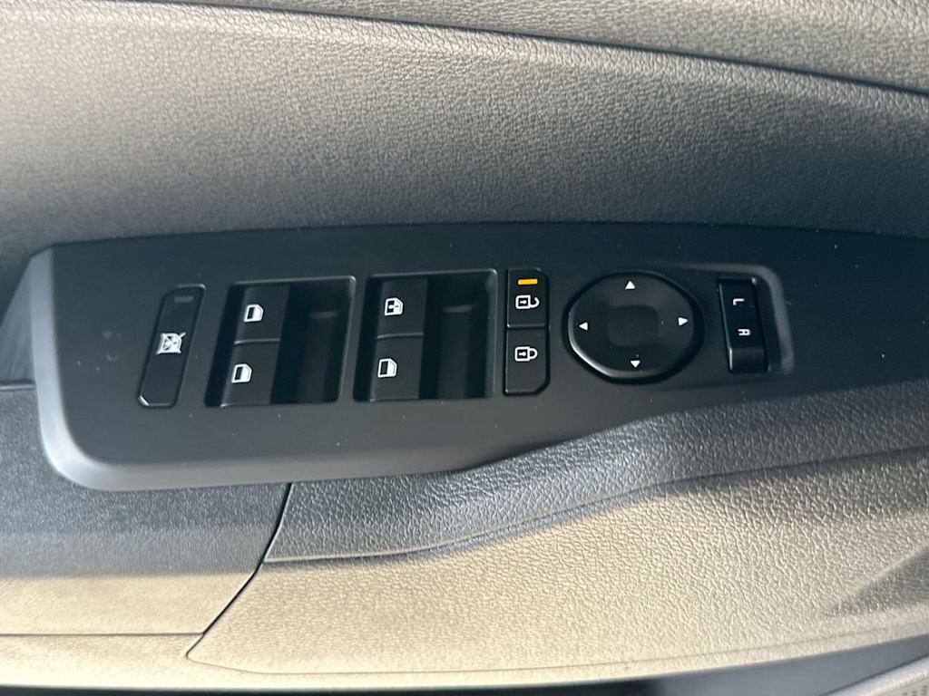 Thumbnail: 2026 Kia Sportage - 23