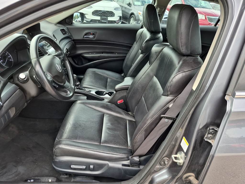 Thumbnail: 2013 Acura ILX - 10