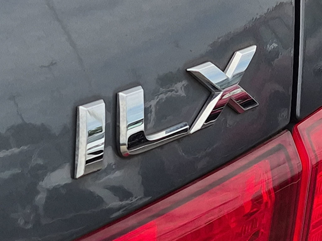 Thumbnail: 2013 Acura ILX - 7