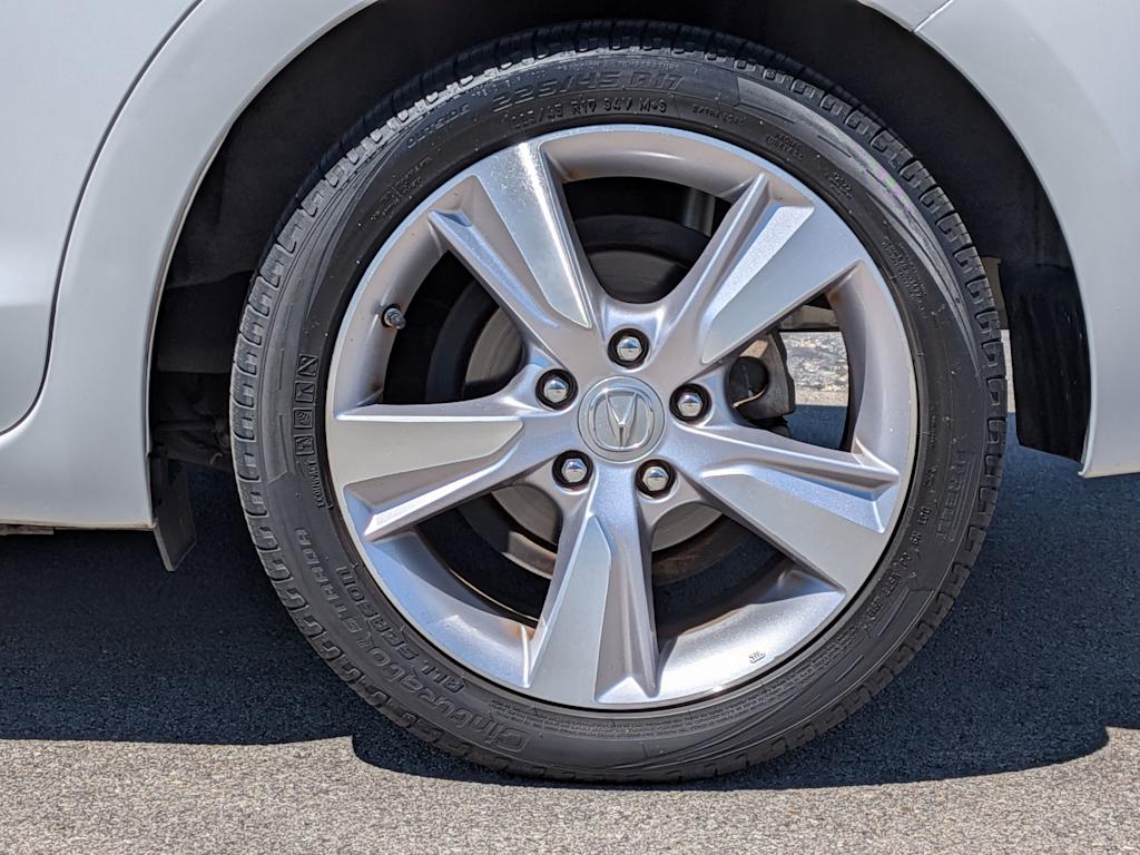 Thumbnail: 2013 Acura ILX - 8