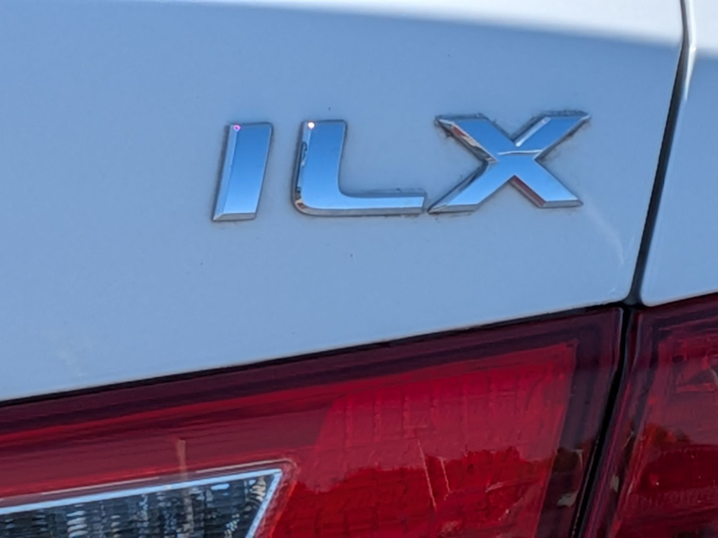 Thumbnail: 2013 Acura ILX - 7