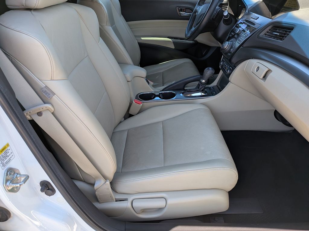 Thumbnail: 2013 Acura ILX - 11