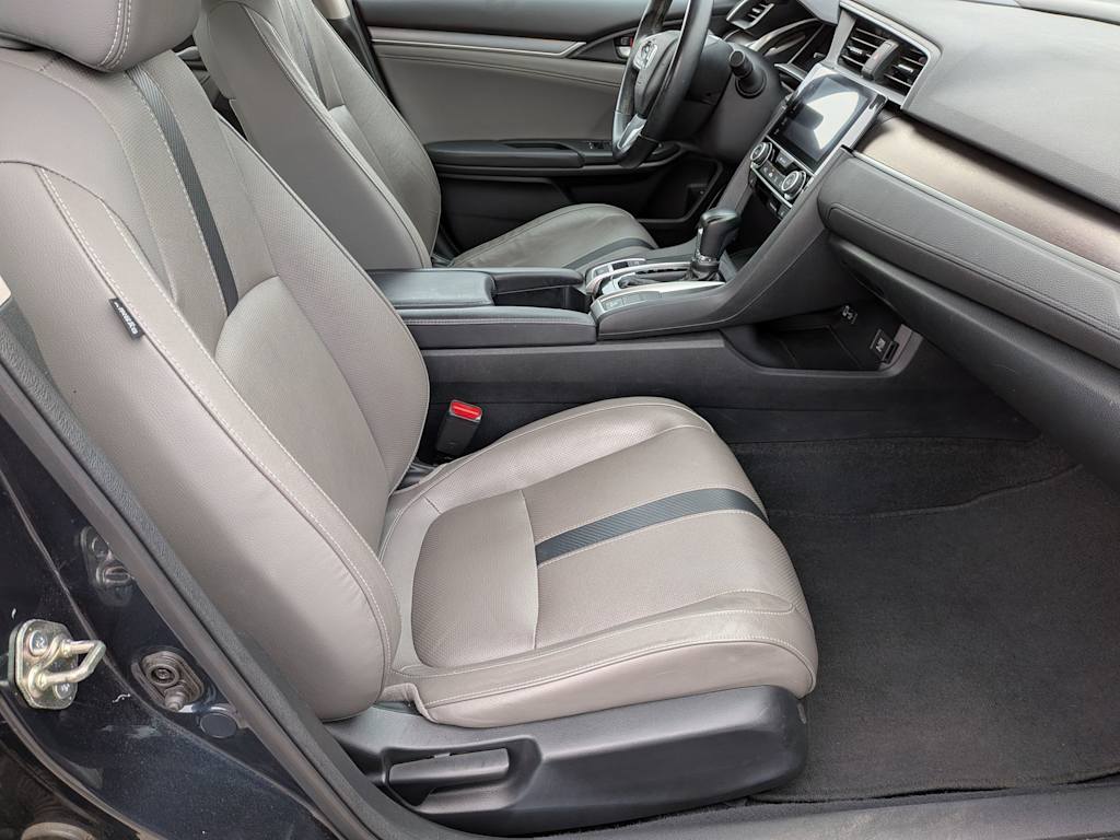 Thumbnail: 2016 Honda Civic - 11