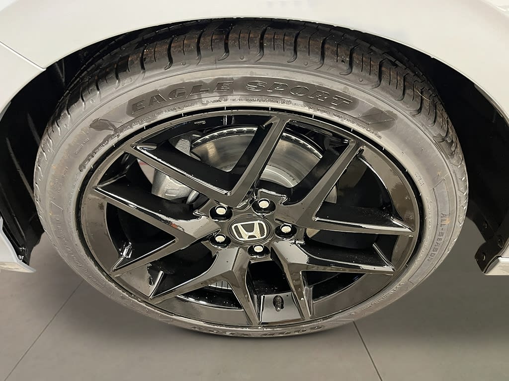 2025 Honda Civic Sport 8