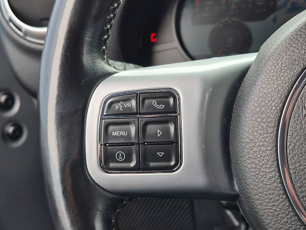 Thumbnail: 2016 Jeep Wrangler - 25