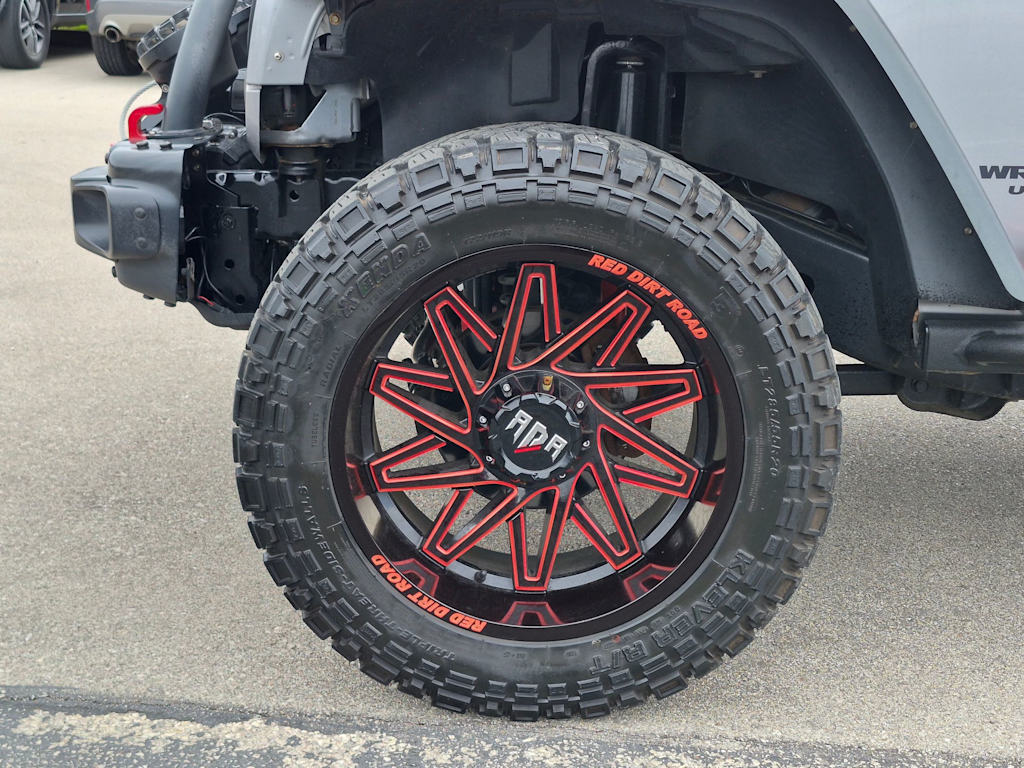 Thumbnail: 2016 Jeep Wrangler - 7
