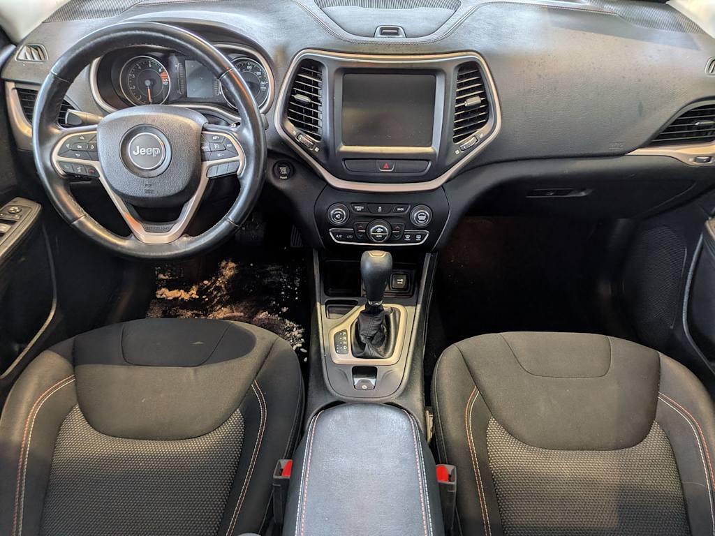 Thumbnail: 2016 Jeep Cherokee - 8