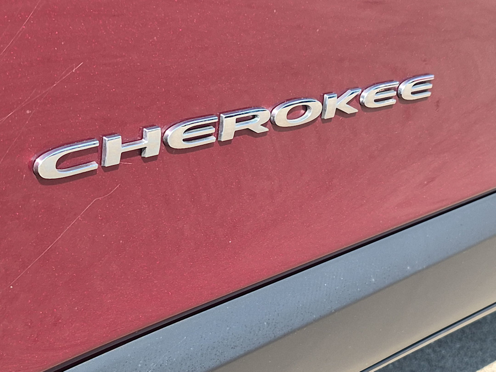 Thumbnail: 2019 Jeep Cherokee - 6