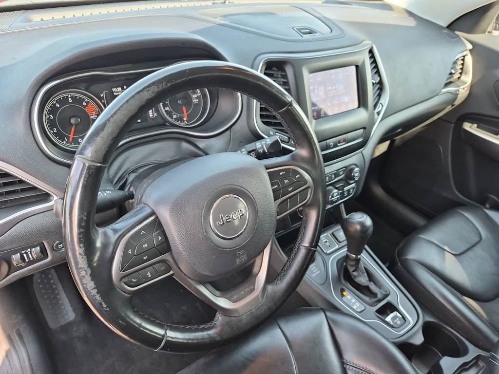 Thumbnail: 2019 Jeep Cherokee - 2