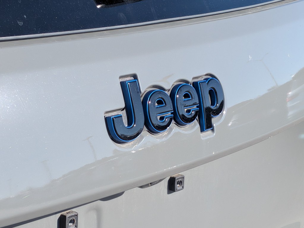 Thumbnail: 2019 Jeep Grand Cherokee - 7