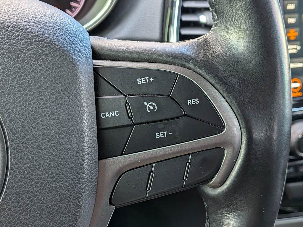 Thumbnail: 2022 Jeep Grand Cherokee - 31