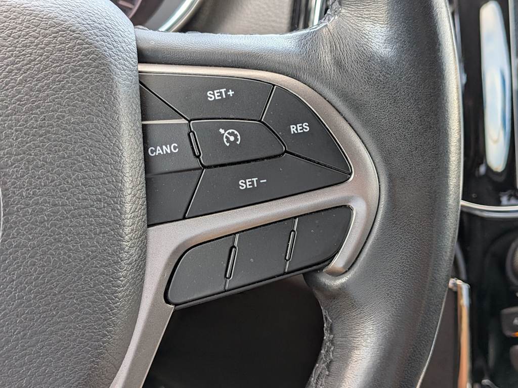 Thumbnail: 2019 Jeep Grand Cherokee - 27