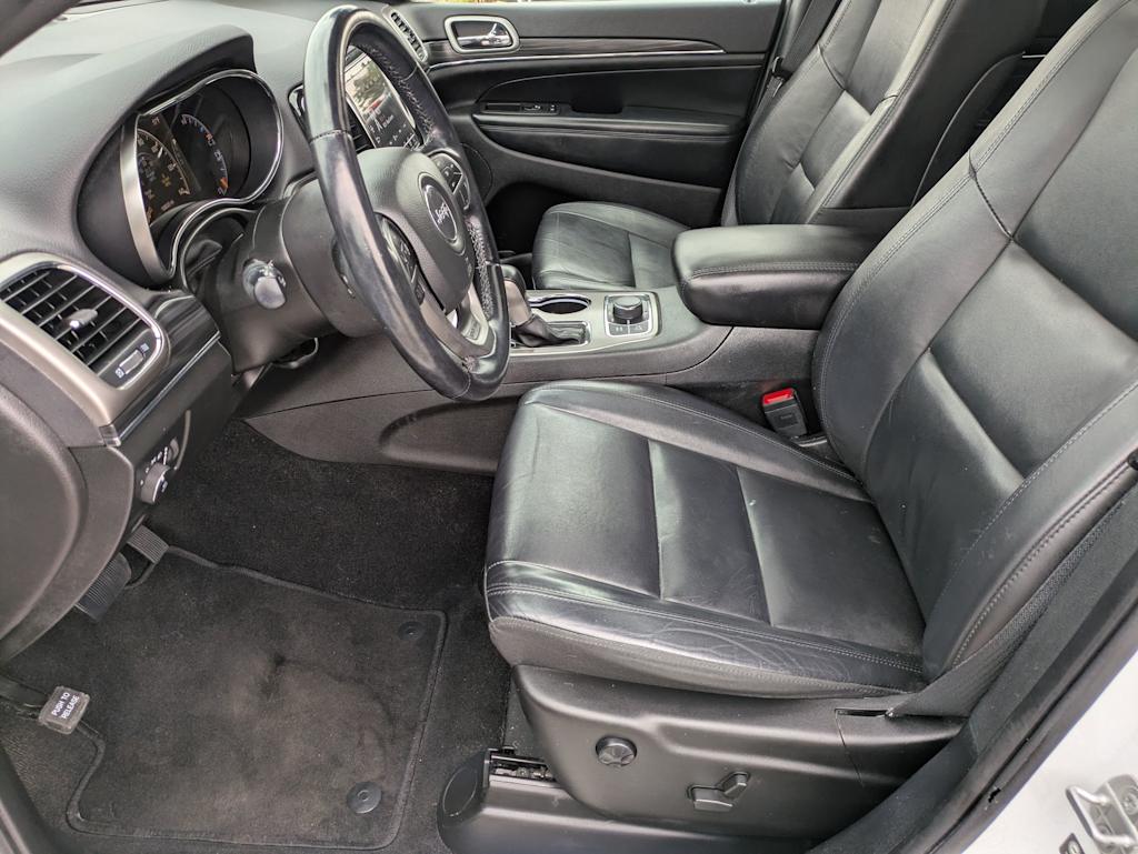 Thumbnail: 2021 Jeep Grand Cherokee - 10