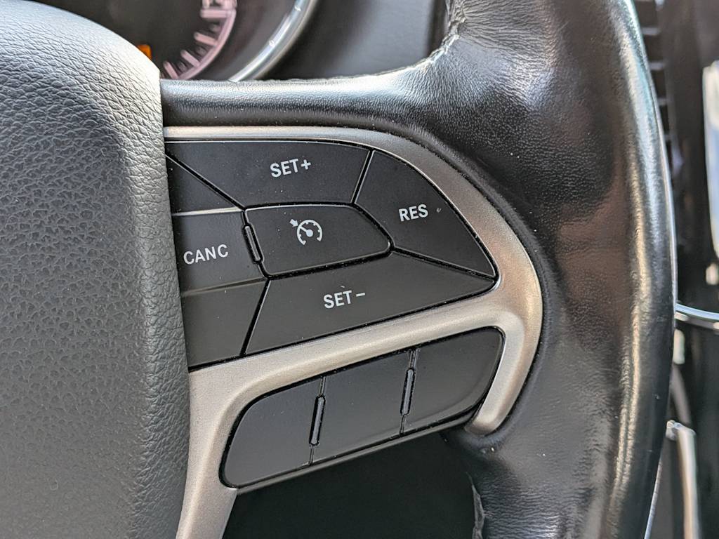 Thumbnail: 2020 Jeep Grand Cherokee - 27