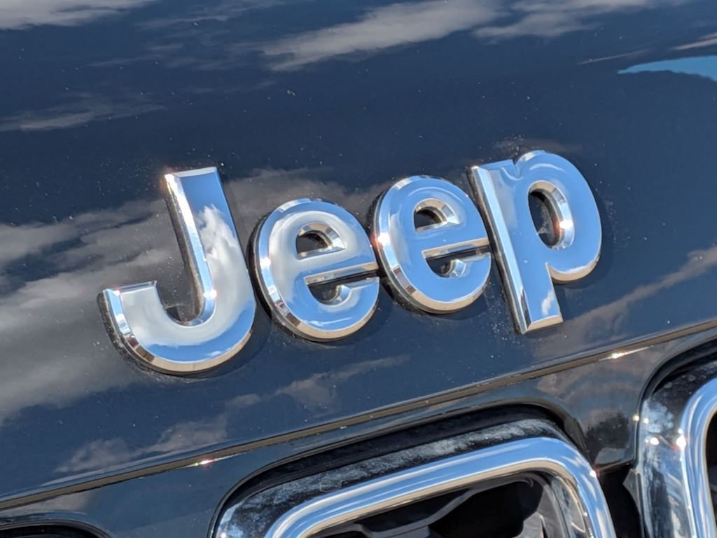Thumbnail: 2020 Jeep Grand Cherokee - 22
