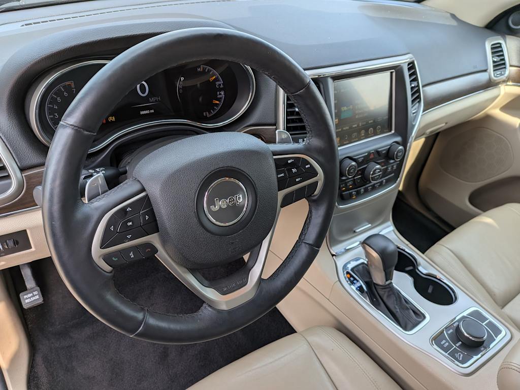 Thumbnail: 2017 Jeep Grand Cherokee - 2