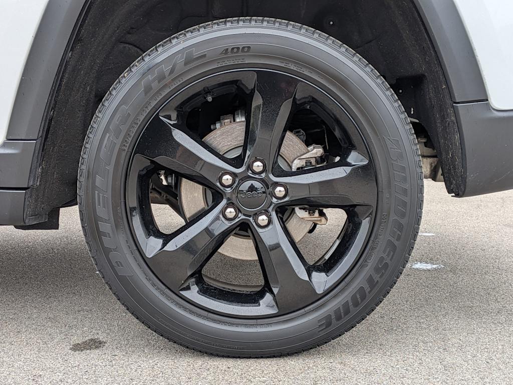 Thumbnail: 2023 Jeep Grand Cherokee - 7
