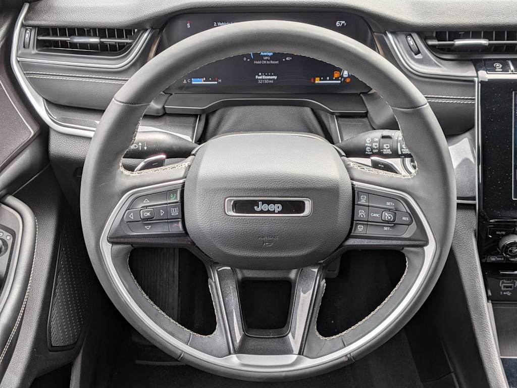 Thumbnail: 2023 Jeep Grand Cherokee - 12