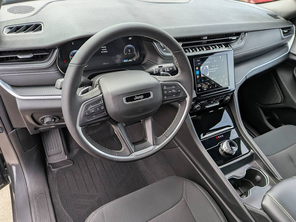 Thumbnail: 2025 Jeep Grand Cherokee - 2
