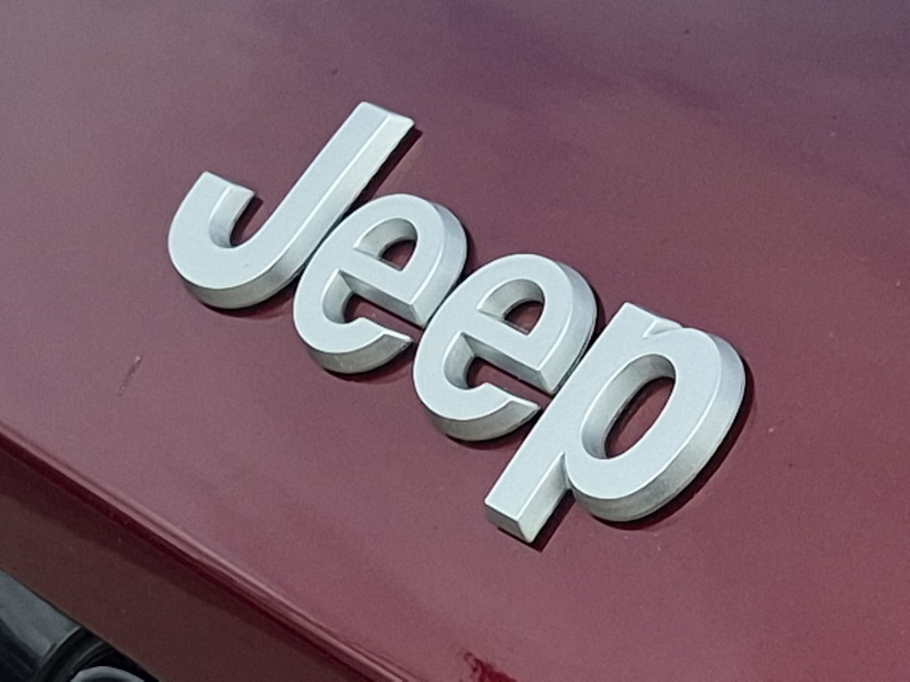 Thumbnail: 2025 Jeep Grand Cherokee - 25
