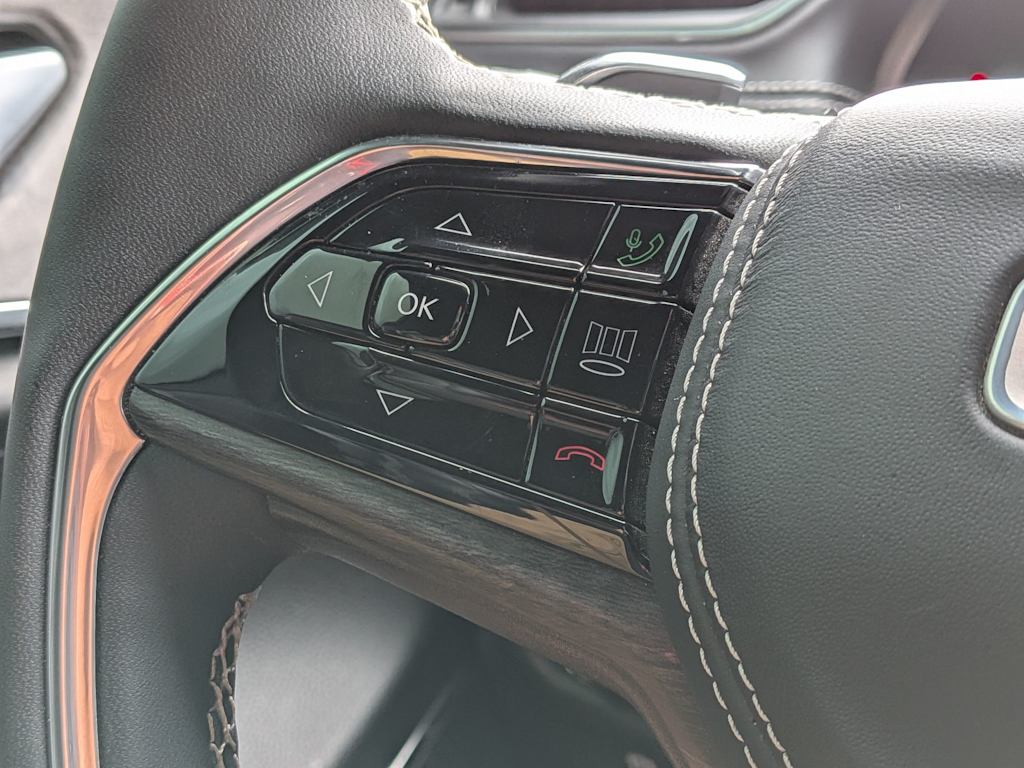 Thumbnail: 2024 Jeep Grand Cherokee - 30