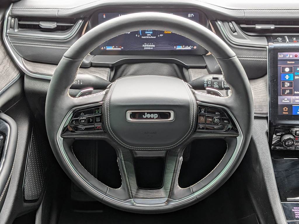 Thumbnail: 2024 Jeep Grand Cherokee - 13