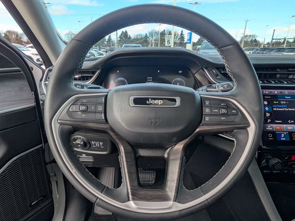 Thumbnail: 2023 Jeep Grand Cherokee L - 12