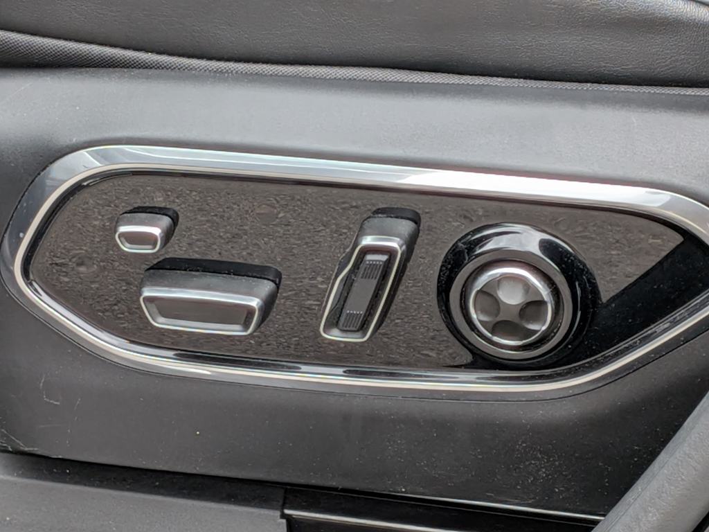 Thumbnail: 2021 Jeep Grand Cherokee L - 25