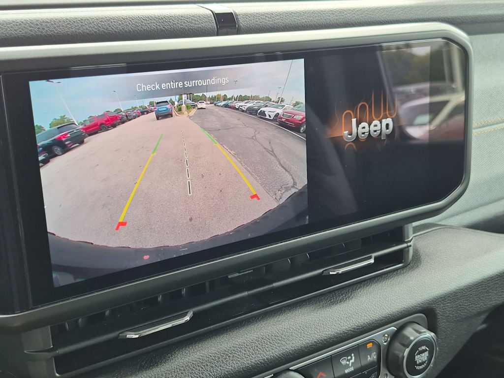 Thumbnail: 2024 Jeep Wrangler - 30
