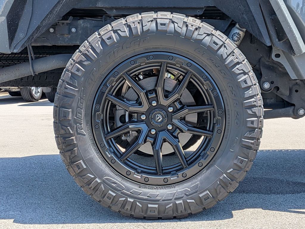 Thumbnail: 2023 Jeep Gladiator - 6