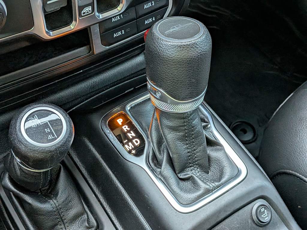 Thumbnail: 2023 Jeep Gladiator - 12