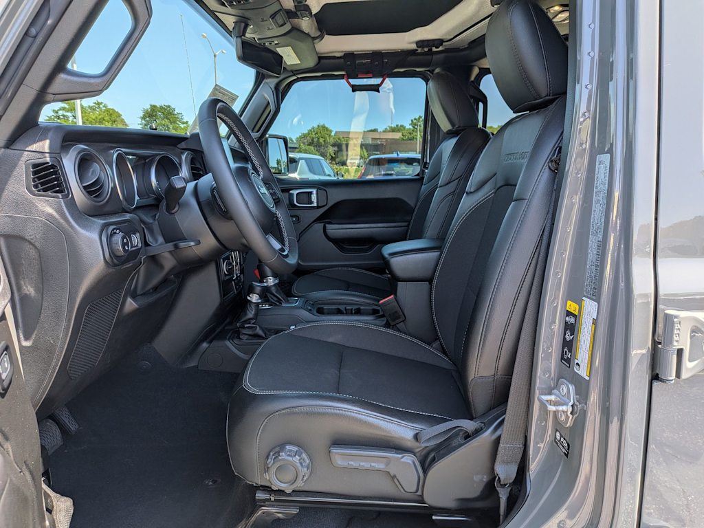 Thumbnail: 2023 Jeep Gladiator - 9
