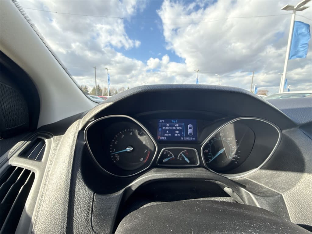 2014 Ford Focus SE 31