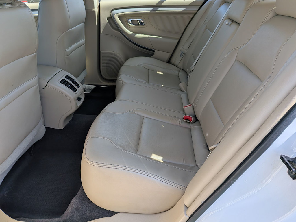 Thumbnail: 2018 Ford Taurus - 27