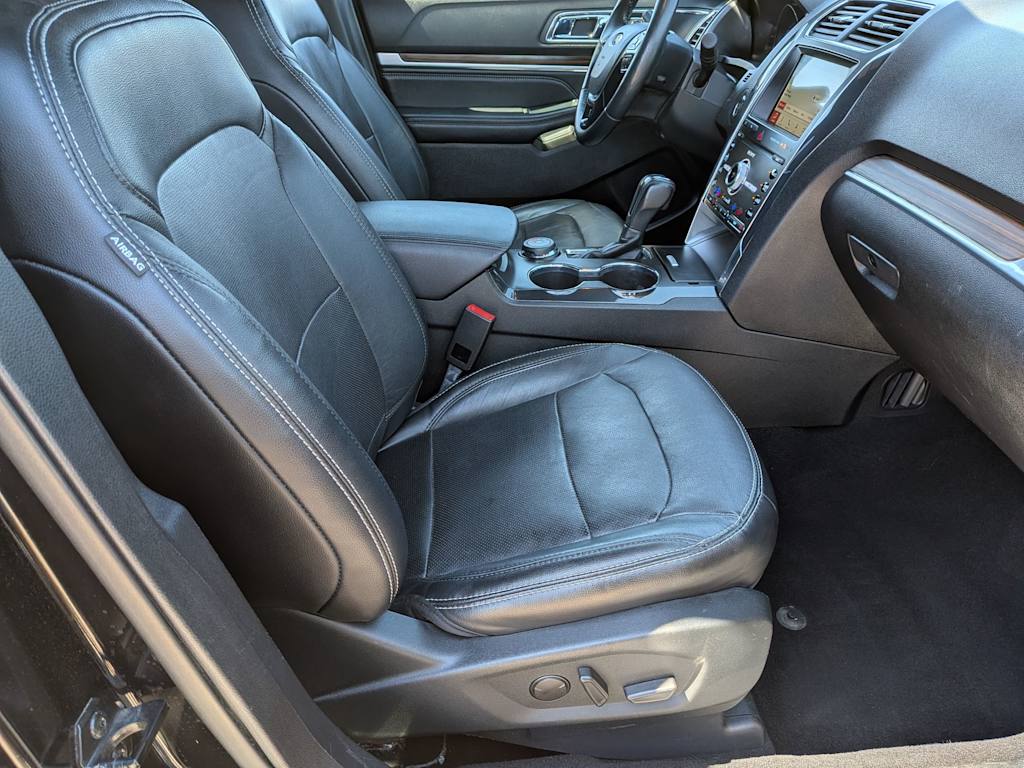 Thumbnail: 2019 Ford Explorer - 9