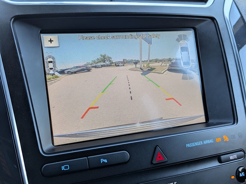 Thumbnail: 2019 Ford Explorer - 32