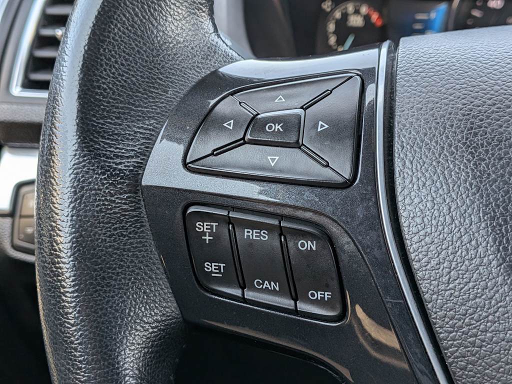 Thumbnail: 2019 Ford Explorer - 28