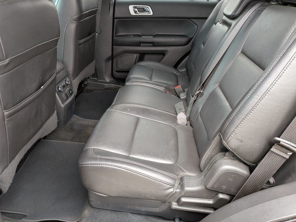 Thumbnail: 2015 Ford Explorer - 26