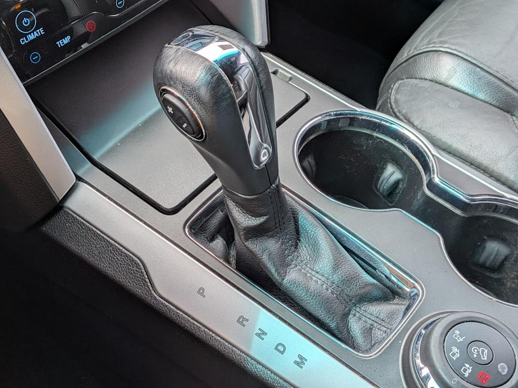 Thumbnail: 2015 Ford Explorer - 32