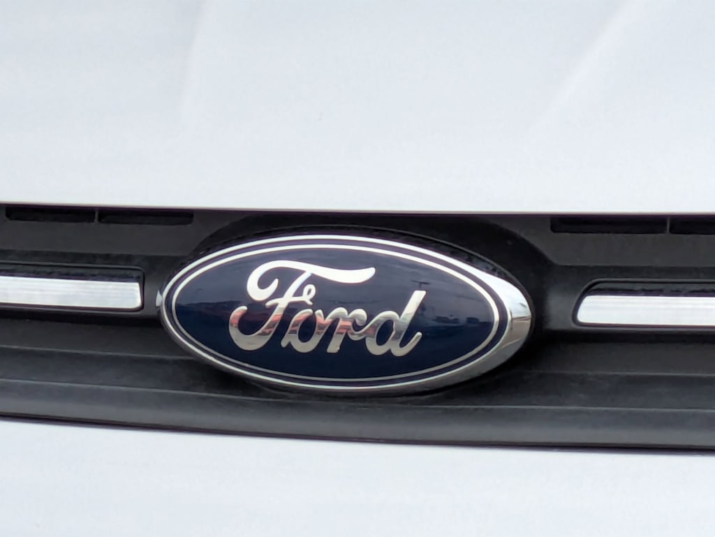 Thumbnail: 2015 Ford Escape - 6