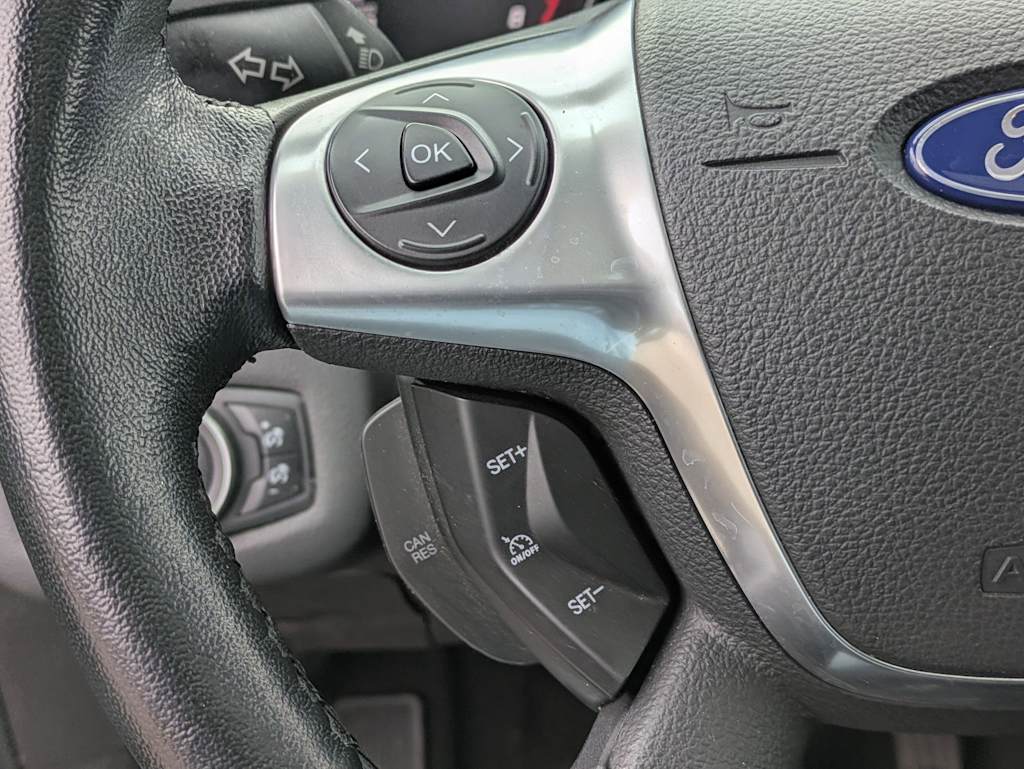 Thumbnail: 2015 Ford Escape - 28