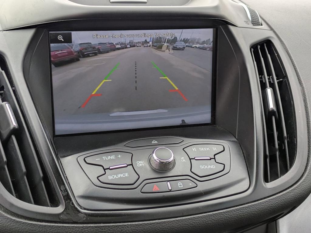 Thumbnail: 2015 Ford Escape - 31